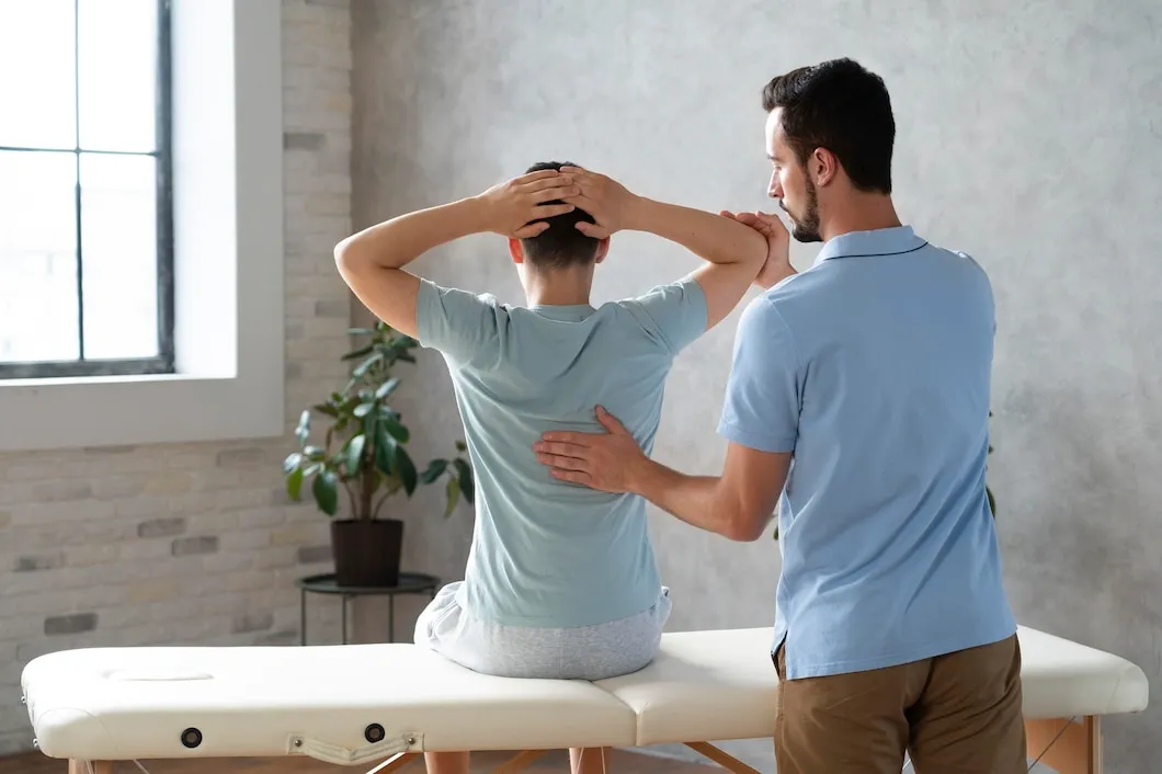 spinal adjustment chiropractic therapy